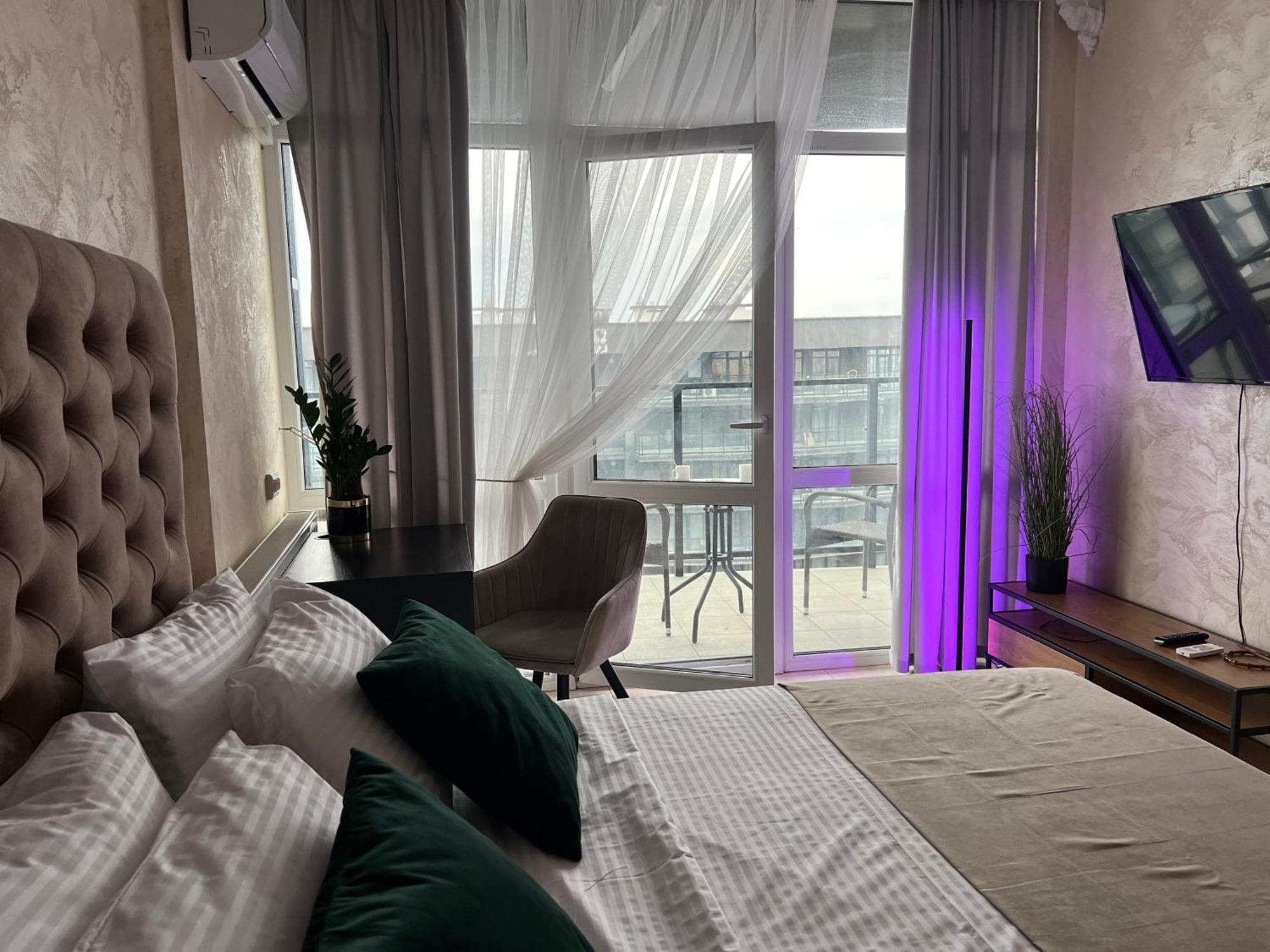 Apartments Vip Avalon リヴィウ エクステリア 写真