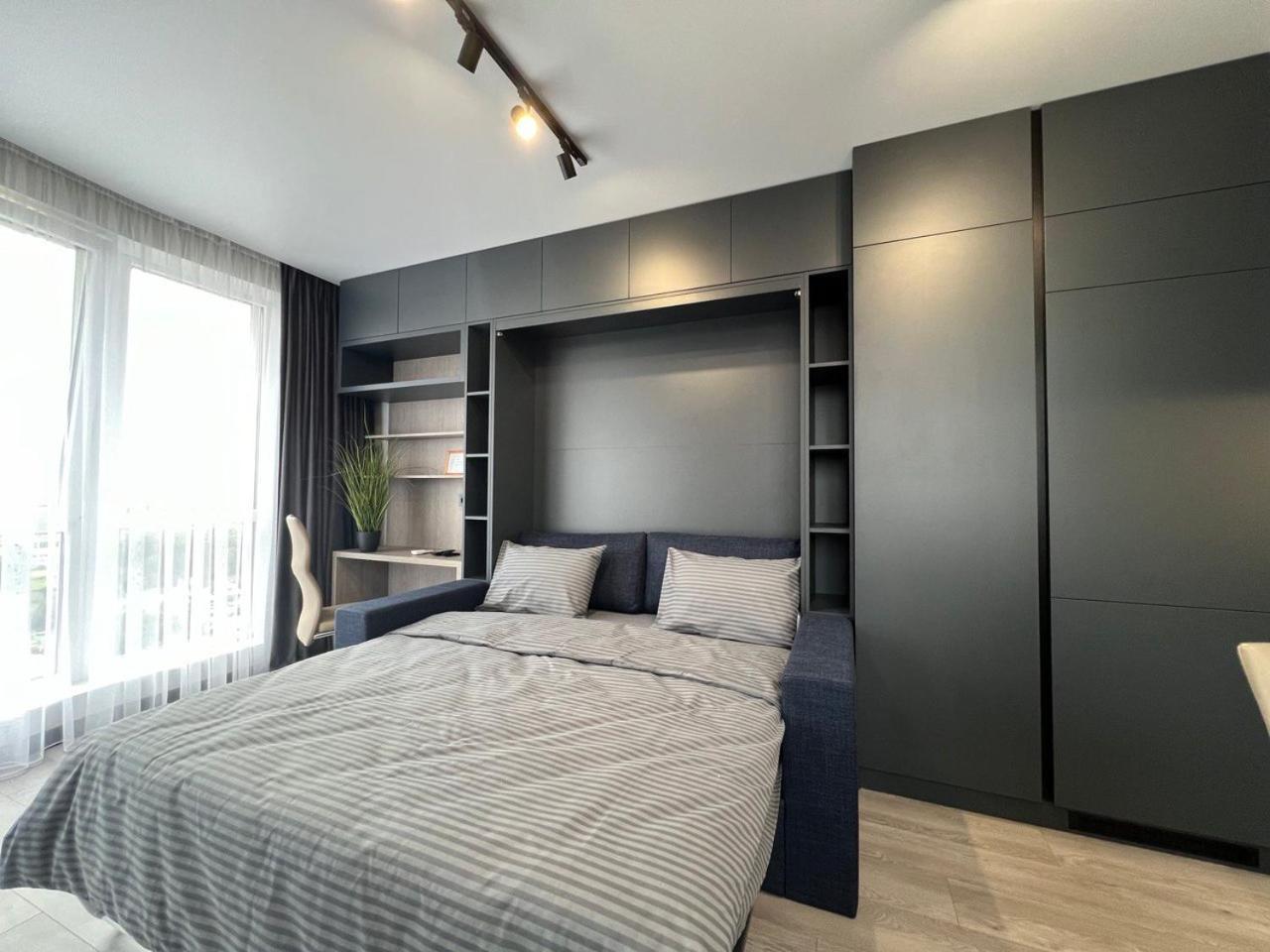 Apartments Vip Avalon リヴィウ エクステリア 写真