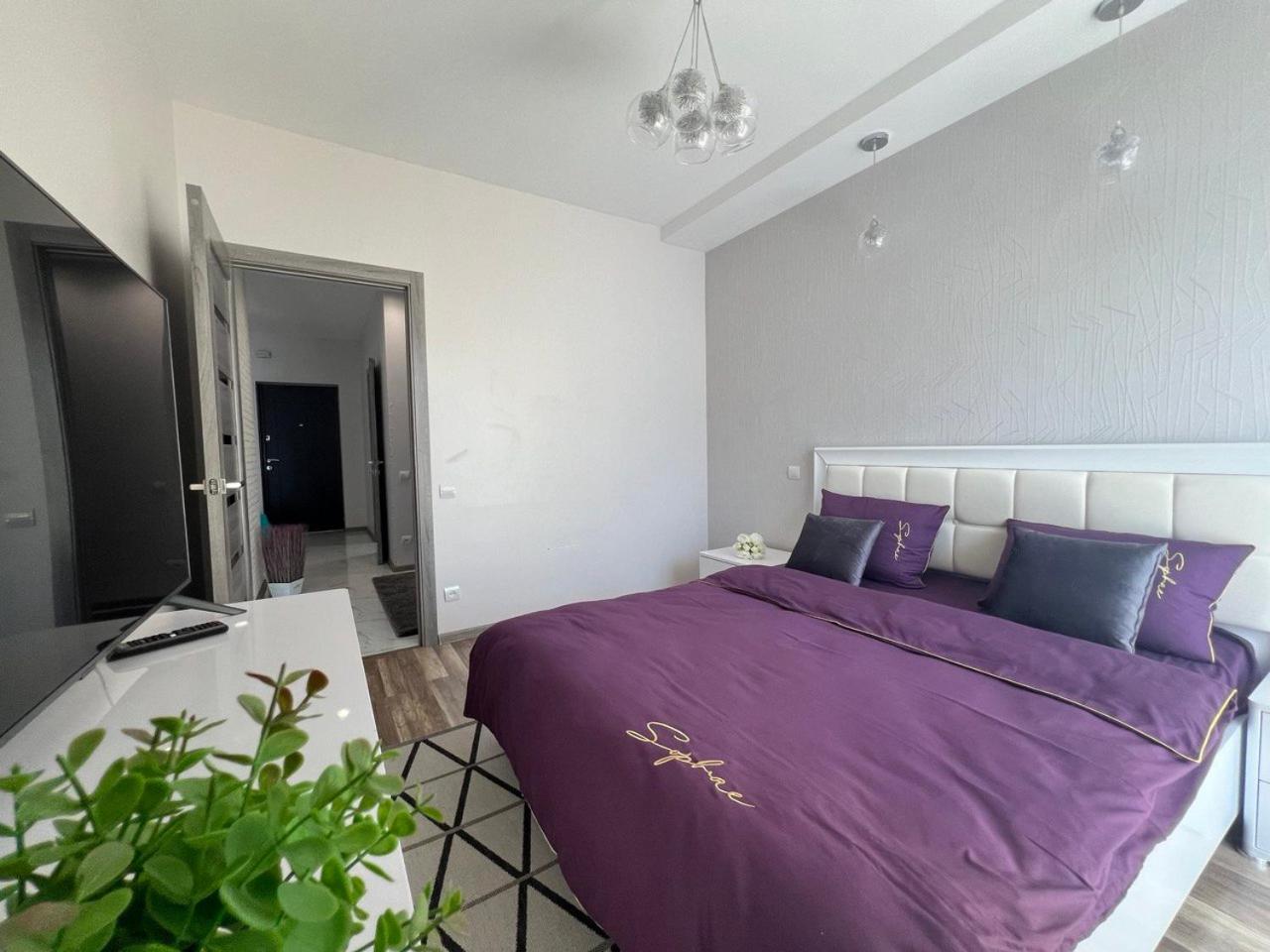 Apartments Vip Avalon リヴィウ エクステリア 写真